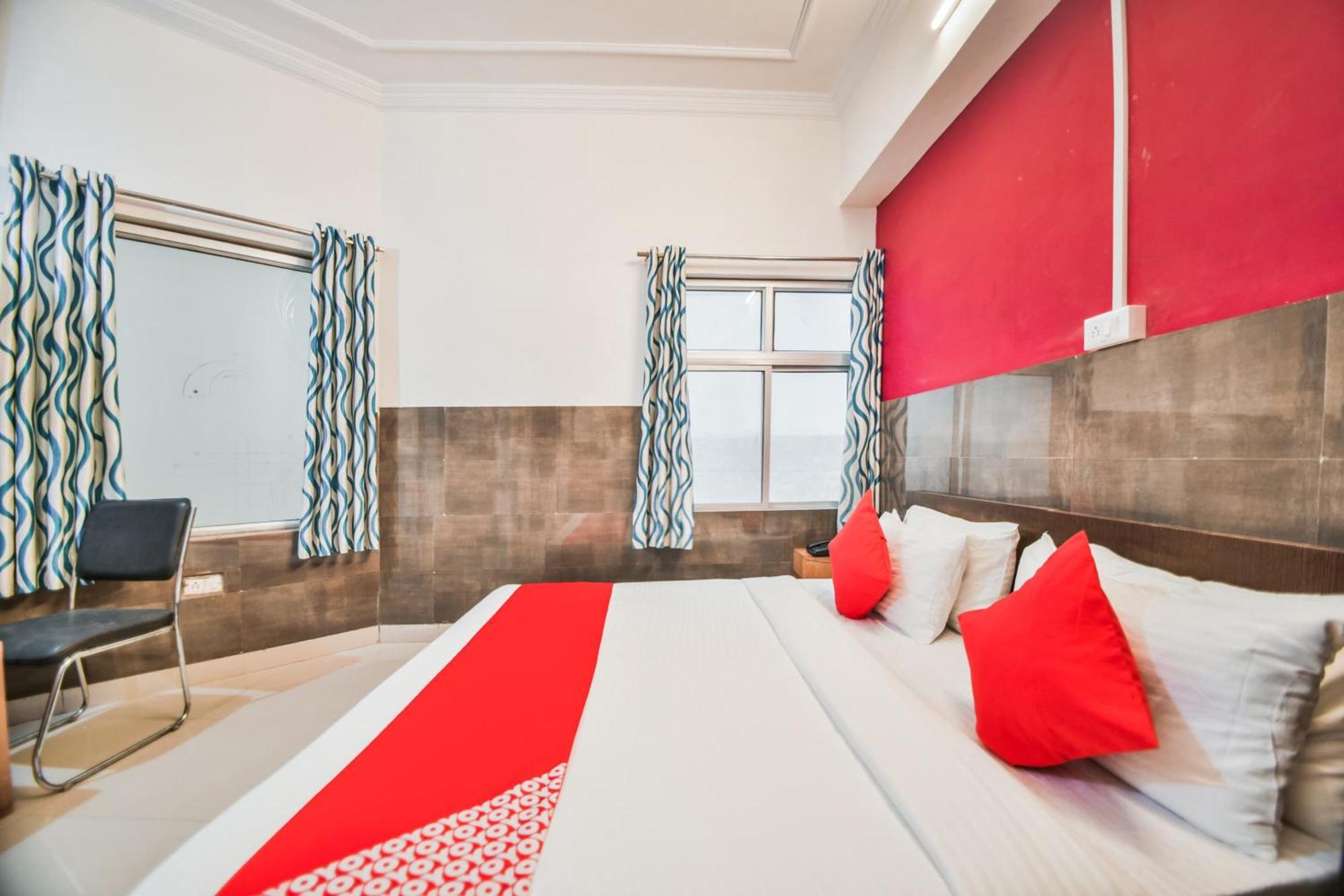 Hotel O King'S Palace Кота Екстериор снимка